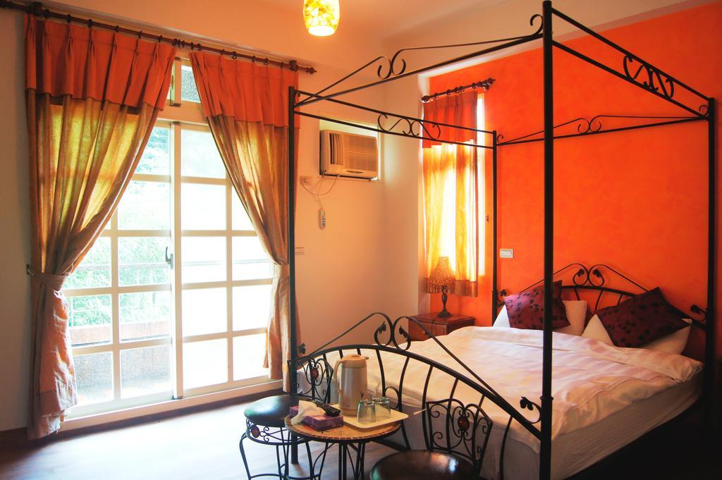 Left Bank Bnb Цзяоси Экстерьер фото