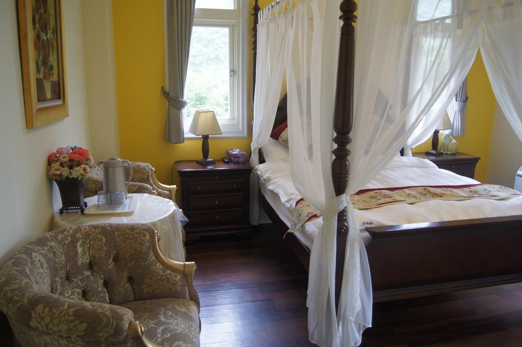 Left Bank Bnb Цзяоси Экстерьер фото